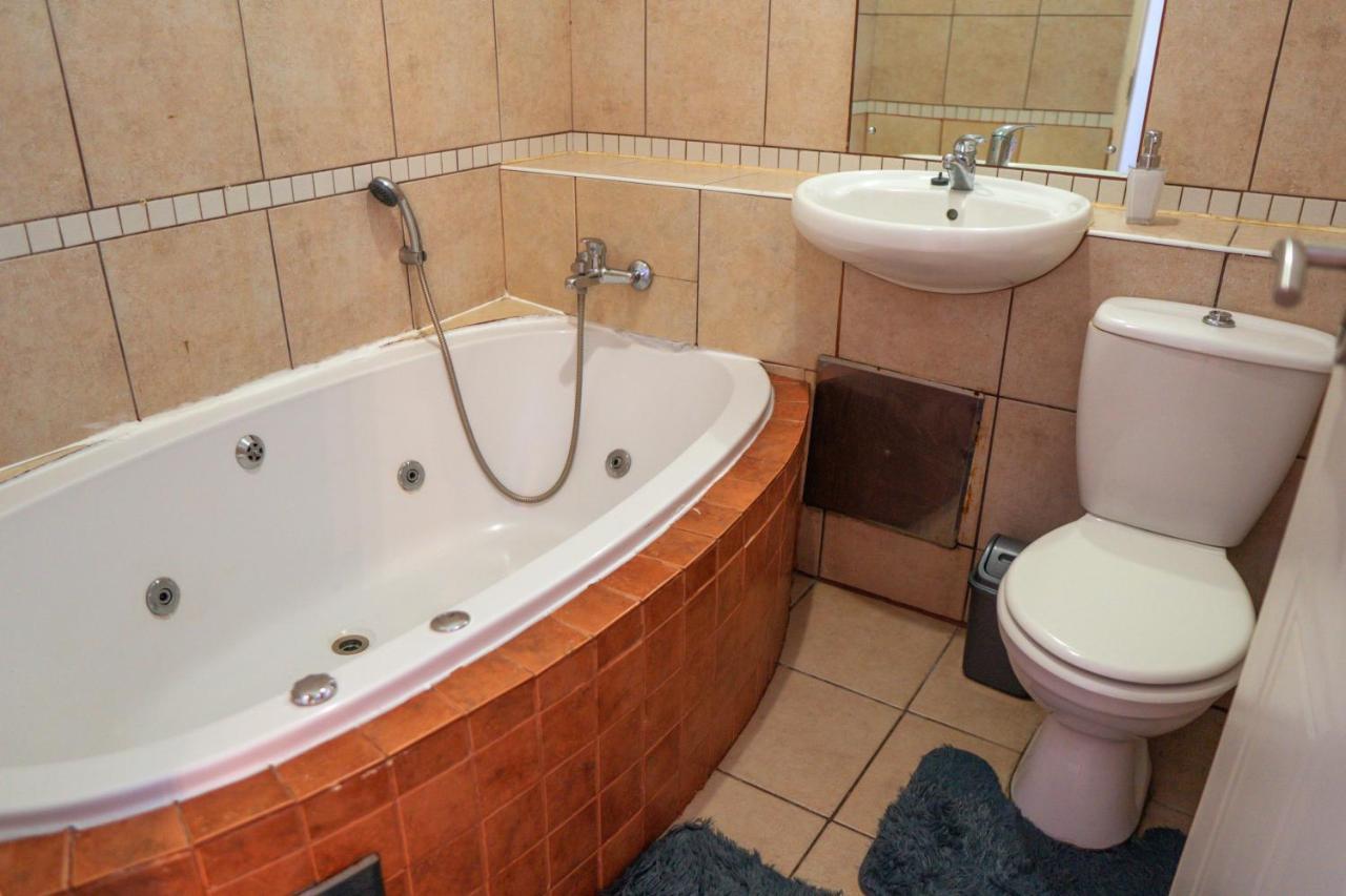 L'Escalier Cabanas 404 Amanzimtoti Extérieur photo
